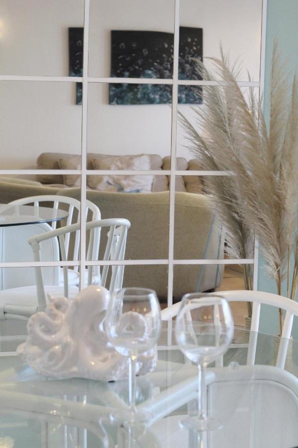 T3 Holiday Cottage Near The Beach | C225 Porches  Exterior photo